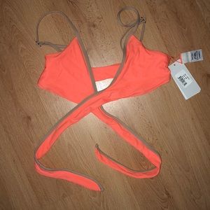 l*space chloe rap top